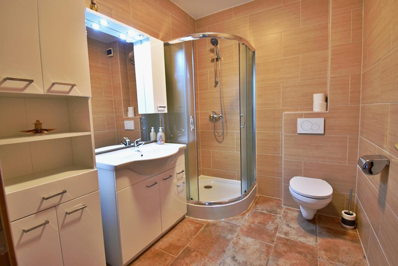 Apartmani Solis Vir Exteriör bild
