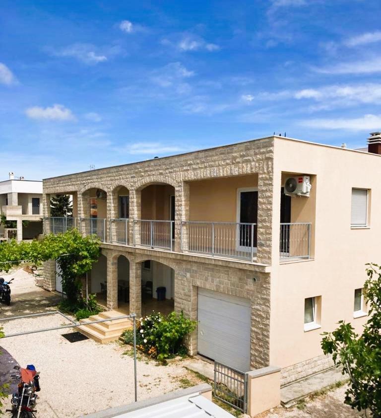 Apartmani Solis Vir Exteriör bild